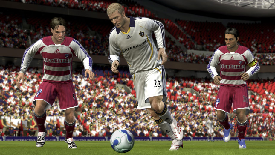 play3 Review: FIFA 10 im Test: Das derzeit beste Fußballspiel?