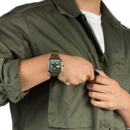 Call of Duty WW2: Limitierte Uhr mit Gunmetal-Gehäuse vorgestellt