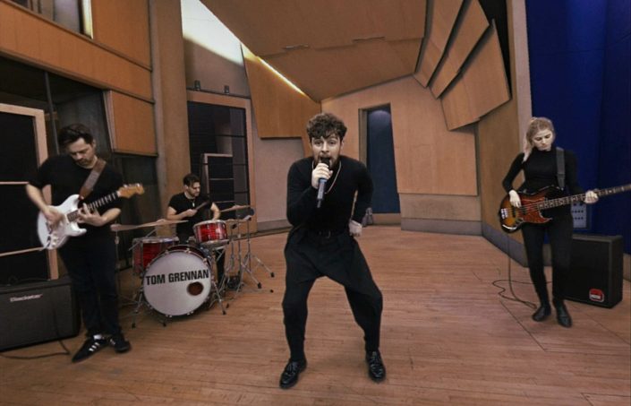 Tom Grennan VR: Behind-The-Scenes-Video zur exklusiven und kostenlosen PSVR-Musik-Erfahrung