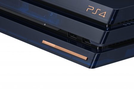 PS4 Pro: Unboxing-Video zum 500 Millionen Limited Edition-Konsolen-Bundle