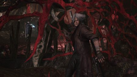 Devil May Cry 5: Weniger Nacktheit? Westliche PS4-Version offenbar nachträglich leicht zensiert
