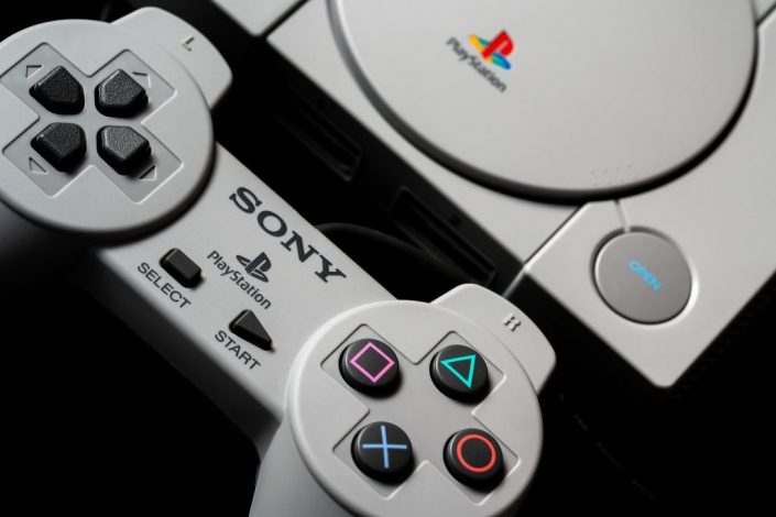 Amazon und Media Markt: PlayStation Classic für 39 Euro, PSVR Bundle, Red Dead Redemption 2 und weitere Angebote