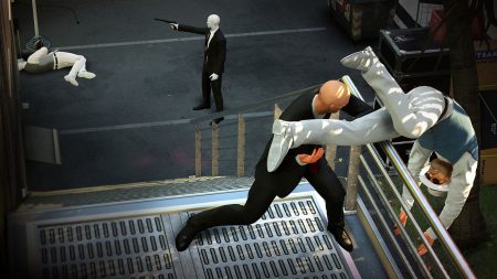 Hitman 2: Neues Gebiet „Die Bank“ – Offizieller Trailer und Mission-Briefing-Video