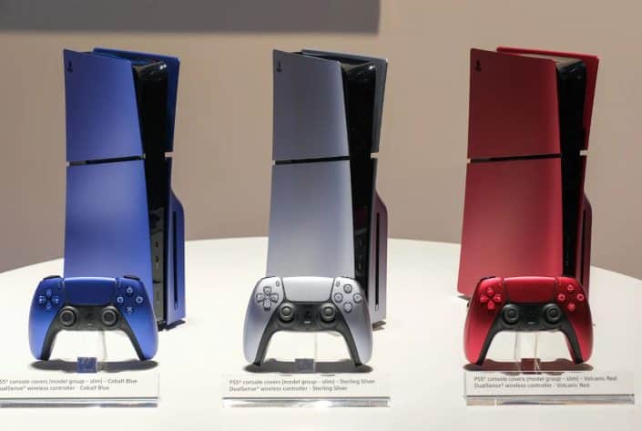 PS5 Slim: Baldige Ankündigung? Erste Hardware-Cover auf der CES 2024 entdeckt