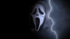Mortal Kombat 1: Blutiger Fatality inklusive – Gameplay zeigt die Horror-Ikone Ghostface in Aktion